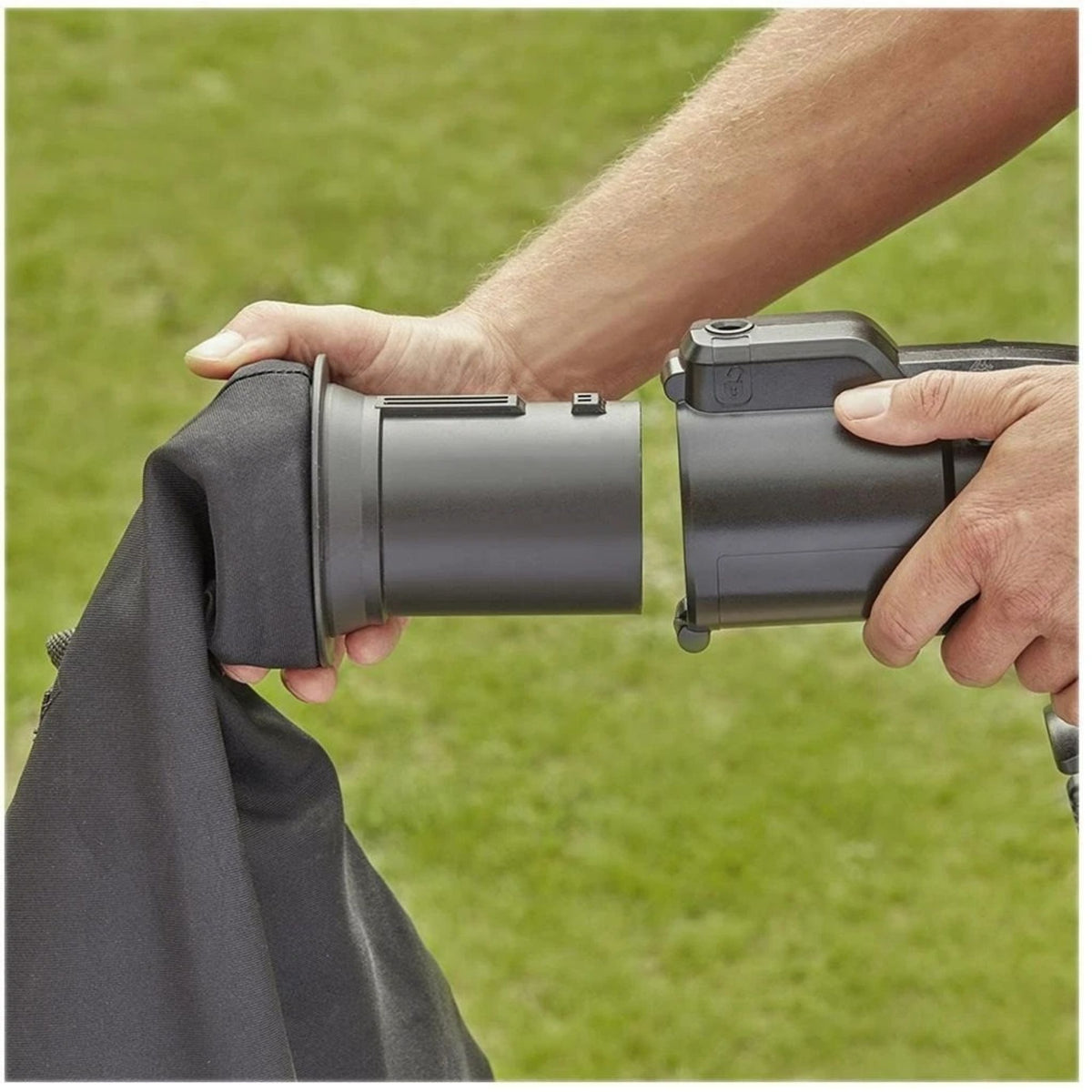 3-in-1 Electric Leaf Blower Vacuum Mulcher Shredder 2600W 40L Bag Kits